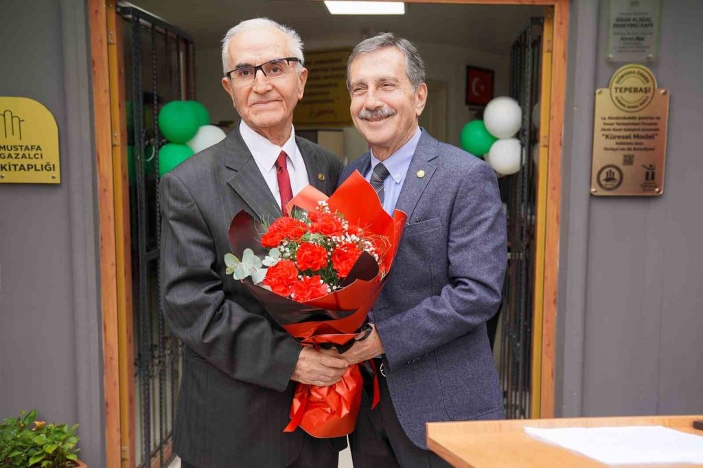 bilecik-haber_mustafa-gazalci-kitapligi-acildi-3801.jpg