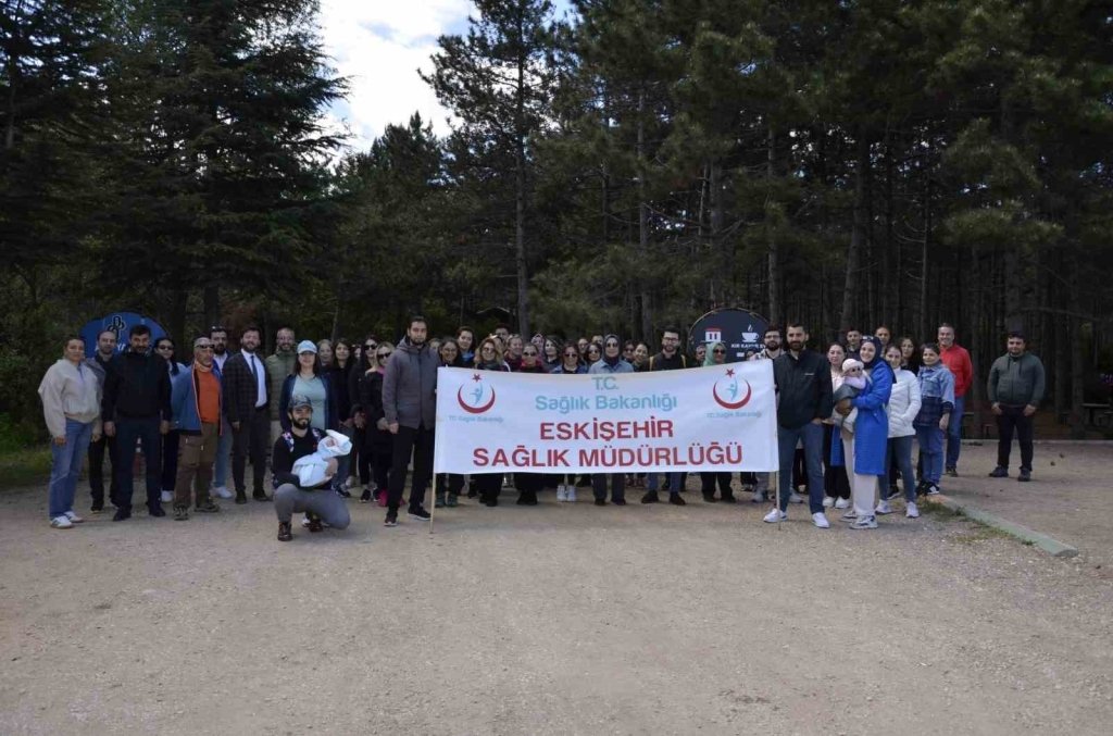 bilecik-haber_obeziteye-dikkat-cekmek-icin-yuruduler-4189.jpg