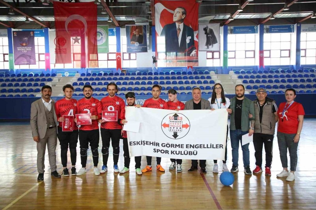 bilecik-haber_odunpazari-belediyesi-nden-19-mayis-spor-senligi-3787.jpg