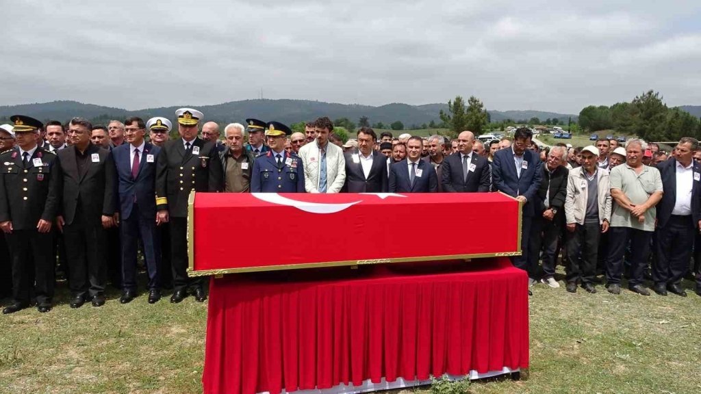 bilecik-haber_sehit-ridvan-gursoy-kutahya-da-son-yolculuguna-ugurlandi-1995.jpg