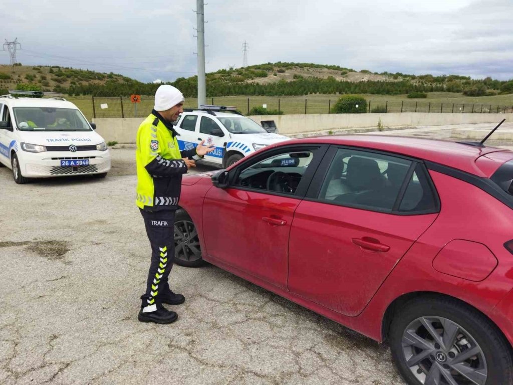 bilecik-haber_trafik-haftasi-cercevesinde-bilgilendirme-calismalari-basladi-2540.jpg