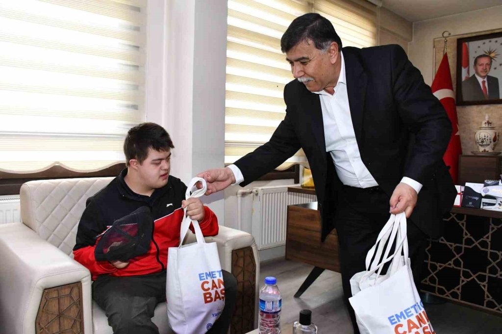 bilecik-haber_turkiye-de-engelli-erisilebilirlik-odulu-alan-iki-parktan-biri-emet-te-5449.jpg