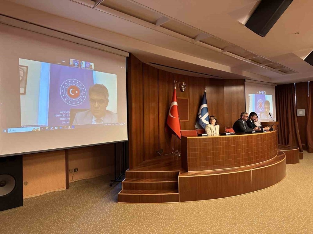 bilecik-haber_ulusal-uzay-mevzuati-konferansi-anadolu-universitesi-nde-duzenlendi-6509.jpg