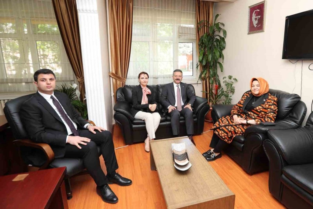 bilecik-haber_vali-aksoy-dan-inonu-ye-ziyaret-7096.jpg
