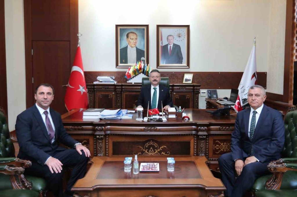 bilecik-haber_vali-huseyin-aksoy-baskan-karabacak-i-makaminda-kabul-etti-5508.jpg