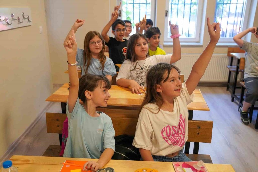 bilecik-haber_bahriye-ucok-egitim-merkezi-nden-bin-493-ogrenci-yararlandi-8655.jpg