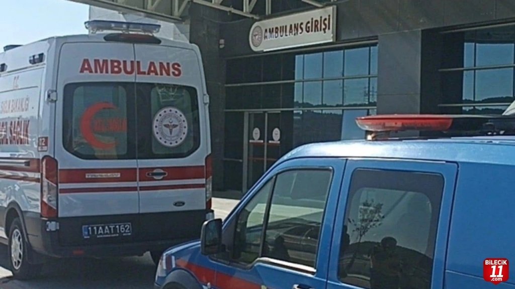 bilecik-haber_bilecik-te-kazalar-kavsagi-diye-adlandirilan-bolgede-yine-trafik-kazasi-10271.jpg