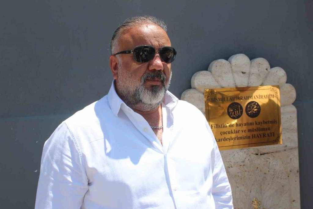 bilecik-haber_deterjan-hayrat-cesmesiyle-israil-e-karsi-protestoda-cigir-acti-9372.jpg