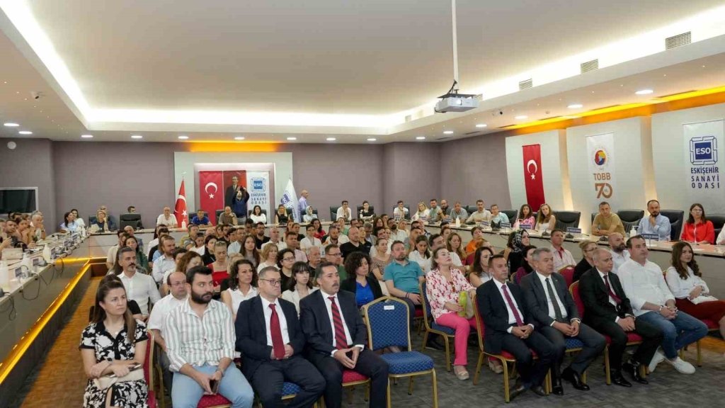 bilecik-haber_eso-uyeleri-bakanlik-teftisleri-hakkinda-bilgilendirildi-11079.jpg