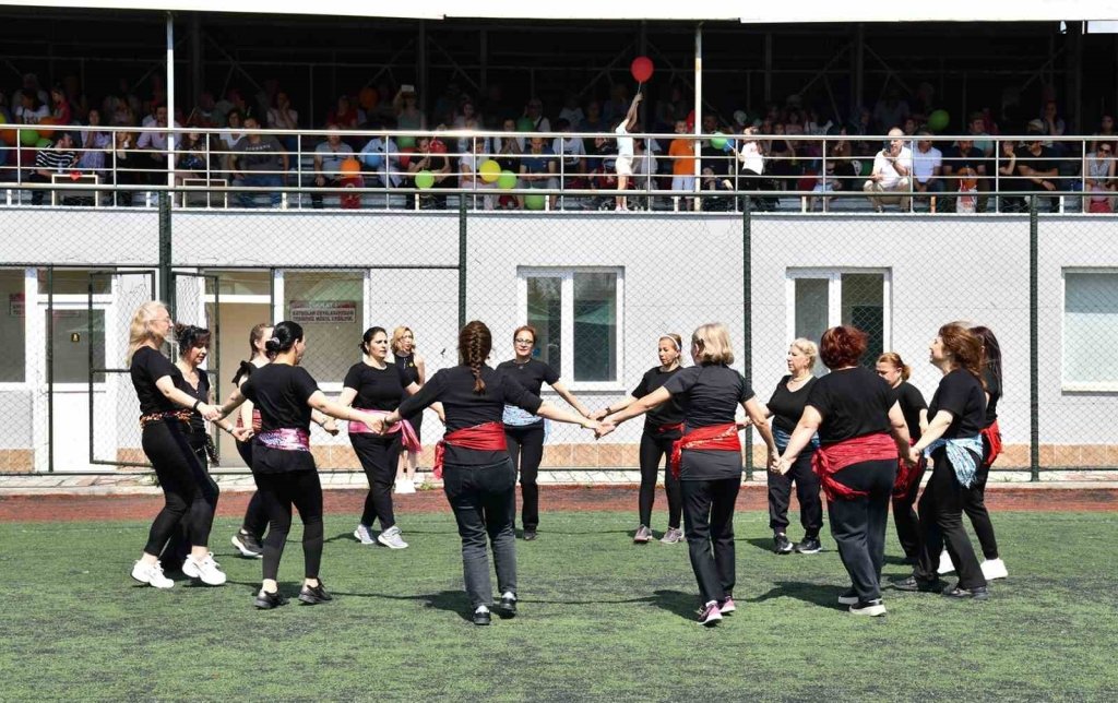 bilecik-haber_kursiyerlerden-muhtesem-gosteri-10604.jpg