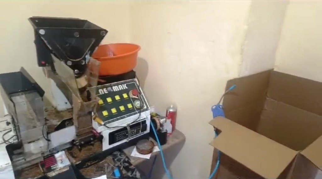 bilecik-haber_kutahya-da-19-bin-adet-ici-dolu-makaron-19-kilogram-kacak-tutun-ele-gecirildi-10136.jpg