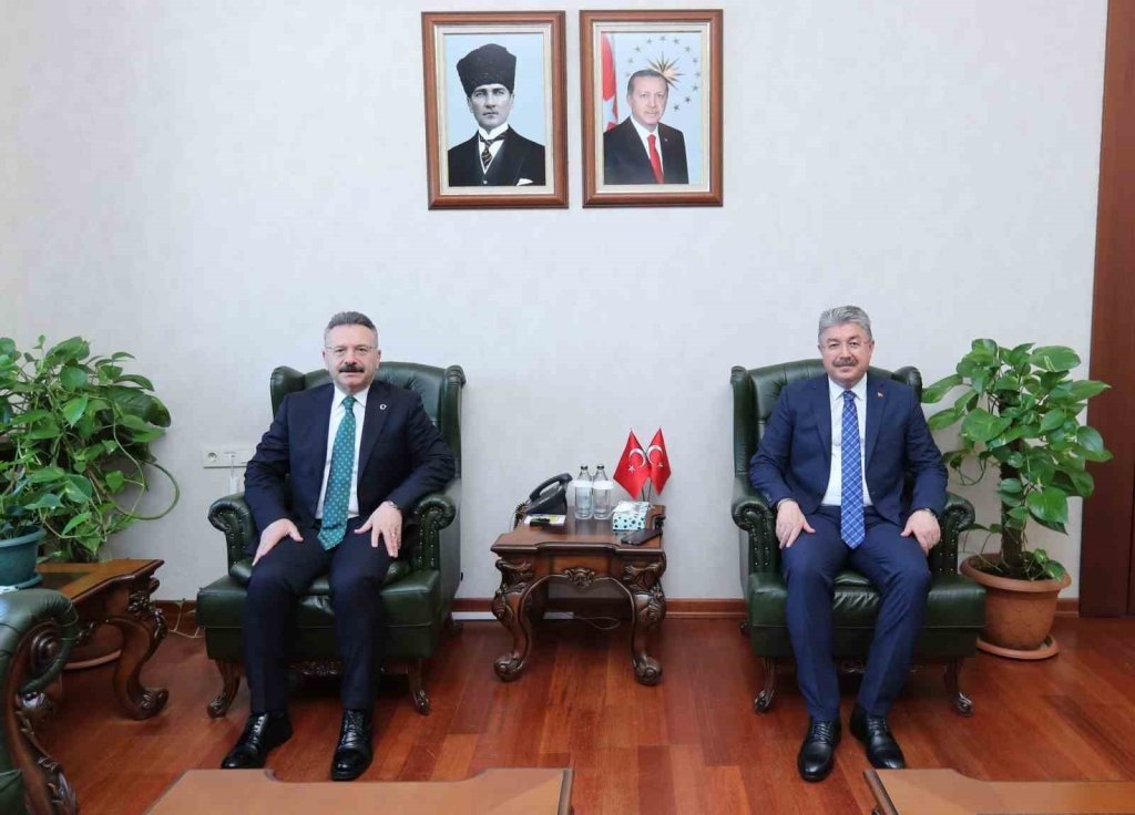 bilecik-haber_osmaniye-valisi-yilmaz-dan-huseyin-aksoy-a-ziyaret-8591.jpg