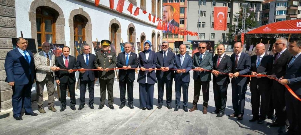 bilecik-haber_15-temmuz-anma-gunu-etkinlikleri-basladi-17099.jpg