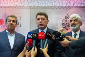bilecik-haber_adalet-bakani-tunc-gazetecilere-aciklamalarda-bulundu-25253.jpg