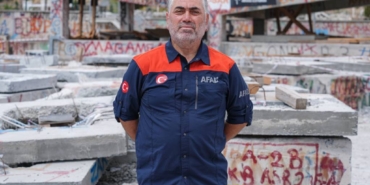 bilecik-haber_ailesini-birakip-gittigi-depremin-merkez-ussunde-tanik-oldugu-aci-hatiralari-unutamiyor-23501.jpg