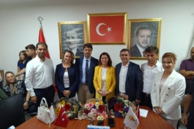 bilecik-haber_ak-parti-kesan-ilce-baskanliginda-devir-teslim-toreni-gerceklesti-24314.jpg