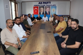 bilecik-haber_ak-parti-sakarya-milletvekili-kaya-ferizli-de-esnaf-ve-vatandaslarla-bulustu-24871.jpg