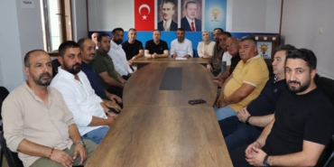 bilecik-haber_ak-parti-sakarya-milletvekili-kaya-ferizli-de-esnaf-ve-vatandaslarla-bulustu-24871.jpg