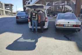 bilecik-haber_arnavutkoy-de-araciyla-drift-yapan-surucuye-32-bin-223-lira-para-cezasi-kesildi-24458.jpg