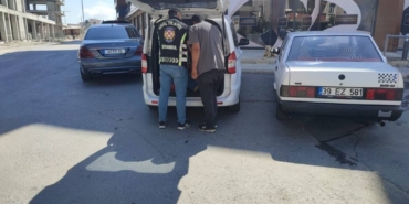 bilecik-haber_arnavutkoy-de-araciyla-drift-yapan-surucuye-32-bin-223-lira-para-cezasi-kesildi-24458.jpg