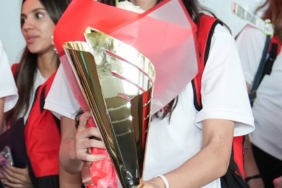 bilecik-haber_avrupa-sampiyonu-20-yas-alti-kadin-milli-voleybol-takimi-yurda-dondu-24049.jpg