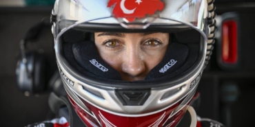 bilecik-haber_avrupa-sampiyonu-turk-kadin-yarisci-kadinlara-motor-sporlarinda-ilham-olmak-istiyor-22557.jpg