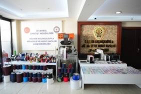 bilecik-haber_avrupa-ya-hediyelik-esya-icinde-sahte-pasaport-ve-kimlik-gonderen-supheliler-yakalandi-25472.jpg