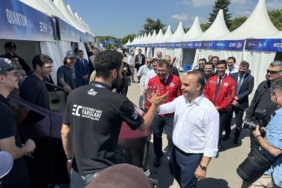 bilecik-haber_bakan-kacir-teknofest-elektrikli-arac-yarislari-nda-konustu-22617.jpg