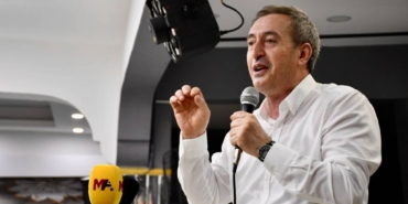 bilecik-haber_bakirhan-kocaeli-de-ekmek-ve-adalet-mucadelesinde-bulusalim-programina-katildi-22480.jpg