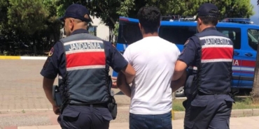 bilecik-haber_balikesir-de-teror-propagandasi-yapan-supheli-gozaltina-alindi-24705.jpg