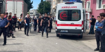 bilecik-haber_bursa-da-bicakli-kavgada-1-i-agir-3-kisi-yaralandi-22458.jpg