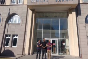 bilecik-haber_bursa-da-cinli-turistleri-gasbeden-supheliler-tutuklandi-23420.jpg