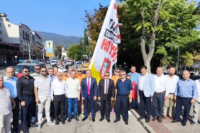 bilecik-haber_bursa-da-taksicilere-yonelik-siddet-eylemlerine-karsi-farkindalik-kosusu-yapildi-24838.jpg