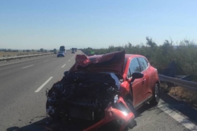 bilecik-haber_bursa-daki-trafik-kazasinda-2-si-cocuk-4-kisi-yaralandi-22677.jpg