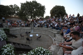 bilecik-haber_canakkale-de-61-uluslararasi-troia-festivali-nin-resmi-acilisi-yapildi-22342.jpg