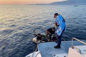 bilecik-haber_canakkale-de-suruklenen-bottaki-4-duzensiz-gocmen-kurtarildi-26731.jpg