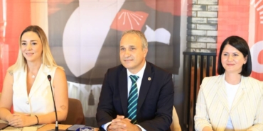 bilecik-haber_chp-genel-baskan-yardimcisi-ozcagdas-edirne-de-egitimcilerle-bulustu-22777.jpg