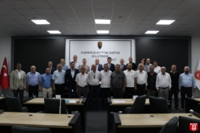 bilecik-haber_chp-heyeti-il-genel-meclis-toplantisina-katildi-21771.jpg