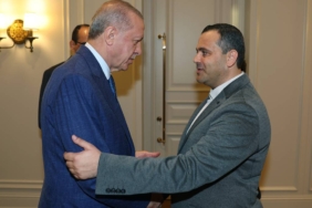 bilecik-haber_cumhurbaskani-erdogan-ismail-heniyye-nin-ogullarini-kabul-etti-22339.jpg