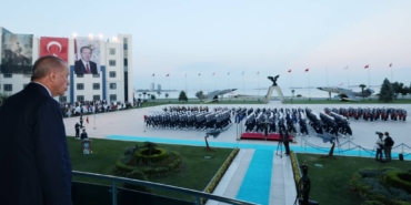 bilecik-haber_cumhurbaskani-erdogan-msu-hava-harp-okulu-diploma-alma-ve-sancak-devir-teslim-toreni-nde-konustu-2-26734.jpg