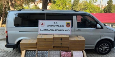 bilecik-haber_edirne-de-1204-sise-sahte-parfum-ele-gecirildi-21446.jpg
