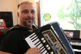 bilecik-haber_edirneli-muzisyen-evrim-kasikci-balkan-ve-rumeli-muzik-kulturunu-yasatiyor-21673.jpg