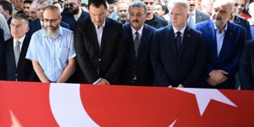 bilecik-haber_emekli-tuggeneral-adnan-tanriverdi-nin-cenazesi-topraga-verildi-21292.jpg