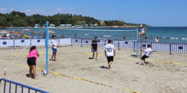 bilecik-haber_gelibolu-da-plaj-voleybolu-turnuvasi-basladi-22266.jpg