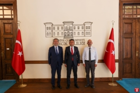 bilecik-haber_hayri-baskan-dan-vali-aygol-e-ziyaret-21360.jpg