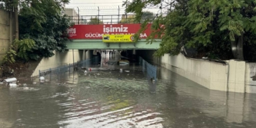 bilecik-haber_istanbul-un-bazi-bolgelerinde-saganak-etkili-oluyor-25862.jpg
