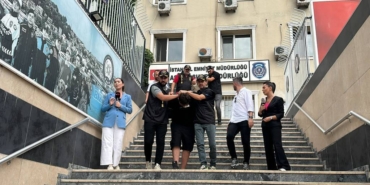 bilecik-haber_kadikoy-de-bir-kisinin-evinde-olu-bulunmasiyla-ilgili-2-supheli-yakalandi-24704.jpg