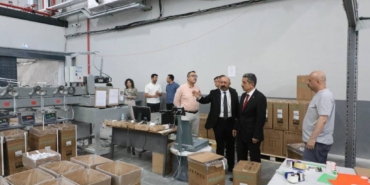 bilecik-haber_kirklareli-valisi-ekici-fabrika-ziyaretlerini-surduruyor-22085.jpg