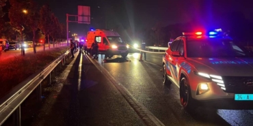 bilecik-haber_kocaeli-de-hafif-ticari-araca-carpan-motosikletteki-1-kisi-oldu-1-kisi-yaralandi-25083.jpg