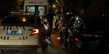 bilecik-haber_kocaeli-de-iki-otomobilin-carpistigi-kazada-1-kisi-yaralandi-21567.jpg
